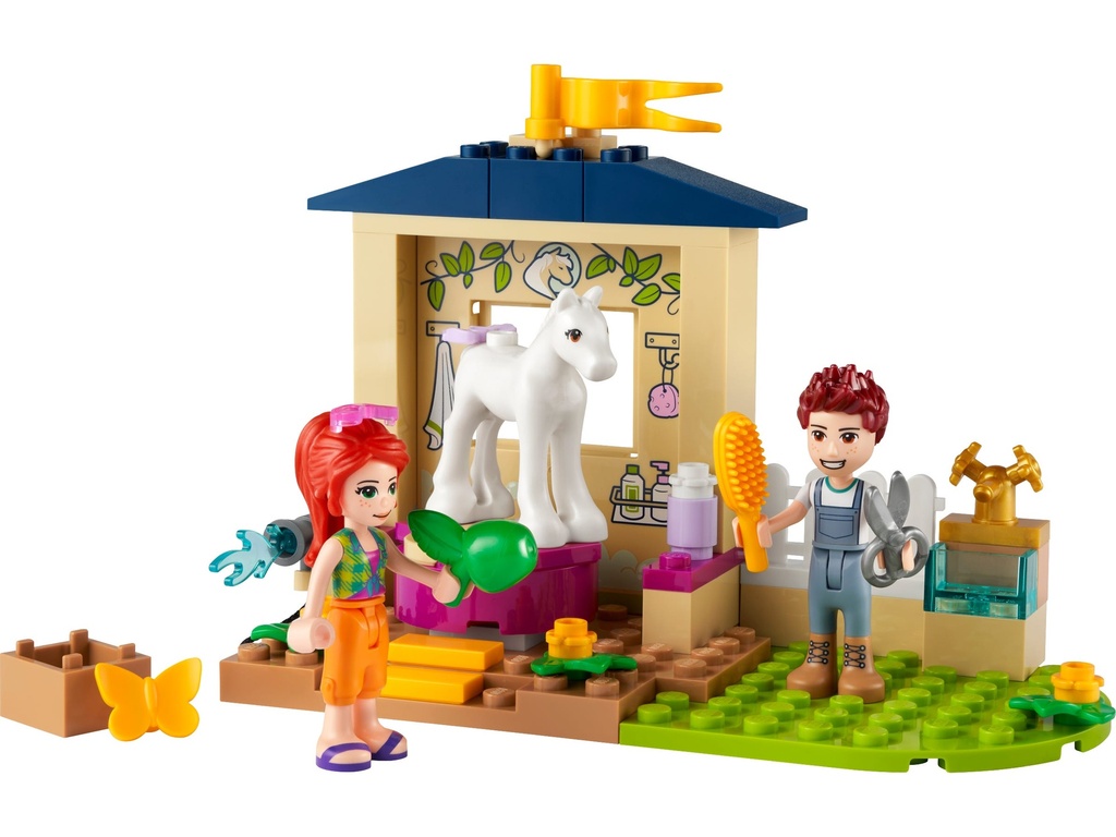 Friends fun with the Pony Wash Stable (41696)